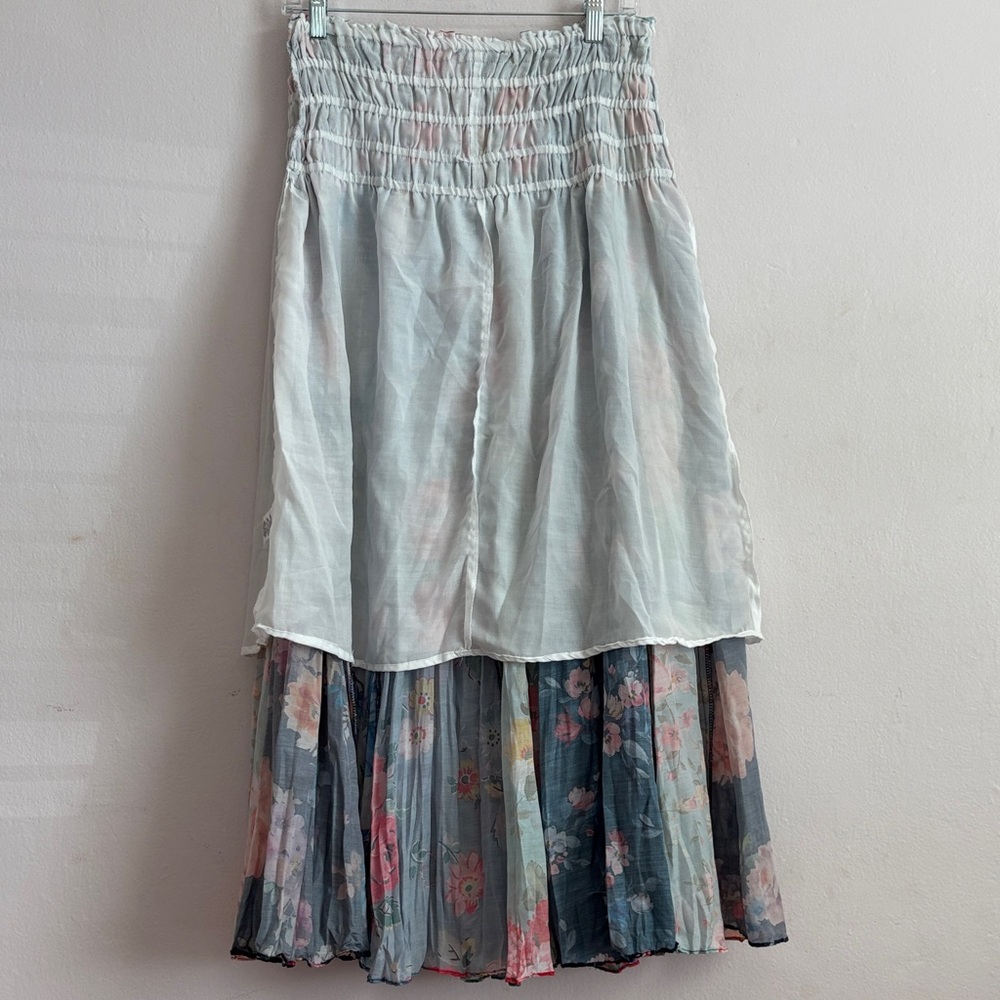 Floral A-Line Skirt in Multicolor - Picture 5 of 8